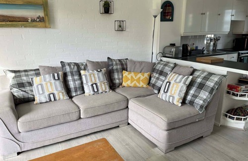 Saint Columb Major Cottage | Cozy Coastal Cottage in Newquay