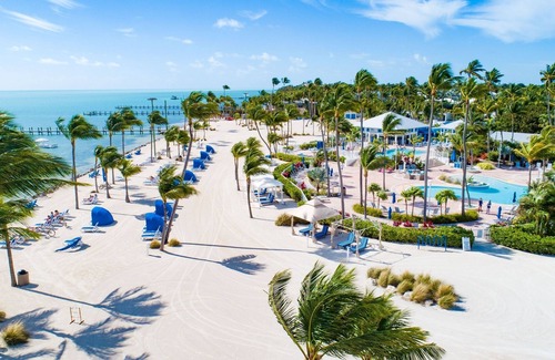 Islamorada Hotel | Cozy Coastal Haven for Relaxation! With Pools and Water Sports Onsite!