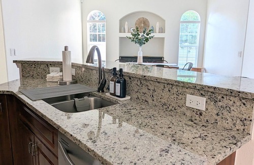North Port House | Cozy Coastal Home w/Fenced Yard - Close Drive to Beach and Warm Mineral Springs