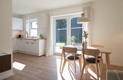 Mildstedt Apartment | Cozy coastal hut #2 in modern Scandi style