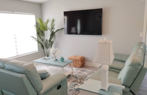 South Gulf Cove House | Cozy coastal themed Vacation Home!