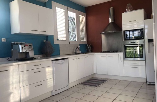 Saint-Claude Apartment | COZY COCOON WITH POOL, spacious three-bedroom air-conditioned apartment