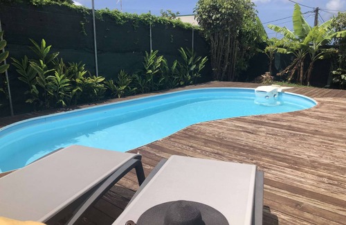 Saint-Claude Apartment | COZY COCOON WITH POOL, spacious three-bedroom air-conditioned apartment