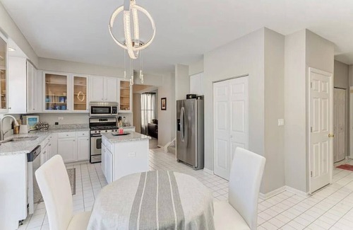 Plainfield House | Cozy Comfort/2-Bedroom Plainfield Getaway