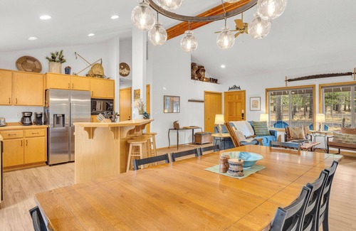Deer Park House | Cozy Comfort in the Heart of Sunriver – Nature, Adventure & Relaxation Await!