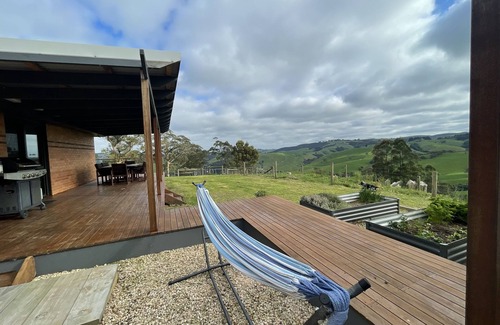 Mount Eccles House | Cozy comfort, spectacular view, central South Gippsland location! Sleeps 12!n