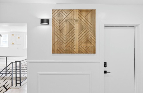 Wynnefield Apartment | Cozy Comfortable and Quiet Queen Suite