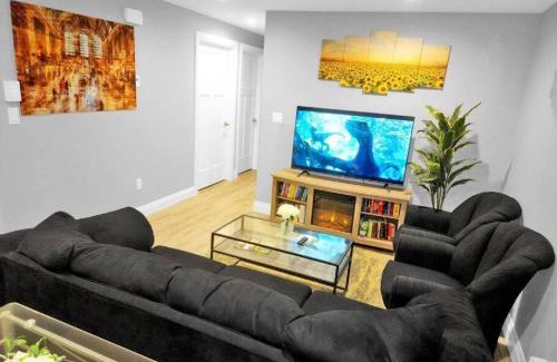 Saskatoon Apartment | Cozy, Comfortable, Convenient - Your Ideal 2BR Stay