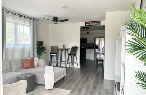 West Little Havana House | Cozy/Comfy Home in Miami- near Miami airport and Miami attractions