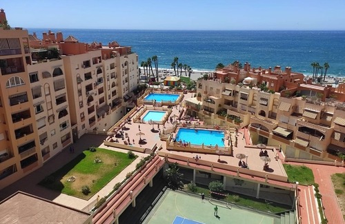 Almunecar Apartment | Cozy complete apartment with 3 swimming pools on the beachfront