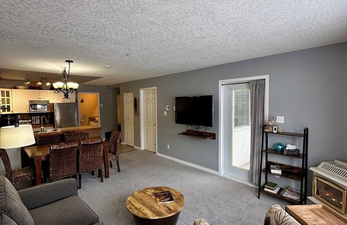 Courtenay Condo | Cozy condo on Mt Washington. Ski, bike, and hike the resort near Comox Valley.