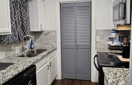 Northeast Dallas Condo | Cozy Condo in Big D/near White Rock Lake