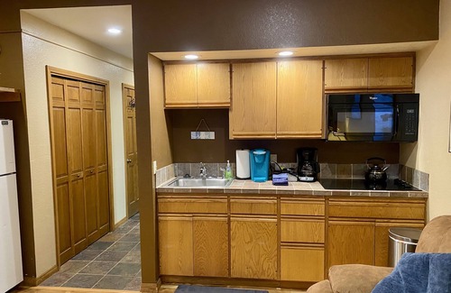 Purgatory Condo | Cozy Condo in Cascade Village, right next to Purgatory Ski Resort!