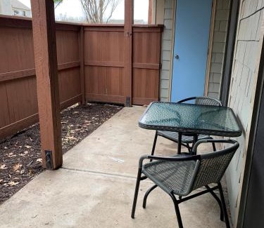 Shawnee Apartment | Cozy condo in the perfect location with no stairs!