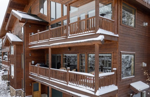 Old Town Condo | Cozy Condo less than 5 min Shuttle to Gondola