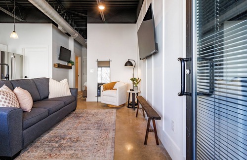 Nashville Condo | Cozy Condo minutes from downtown Nashville