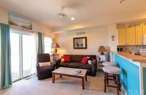 Bermuda Bay Condo | Cozy condo near the beach