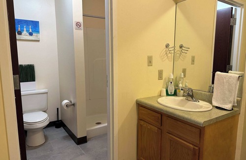 Downtown Pittsburgh Apartment | Cozy + Convenient | Downtown Apt | Walk Everywhere