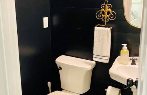 Edgewood House | Cozy & Convenient - Intown ATL Retreat!