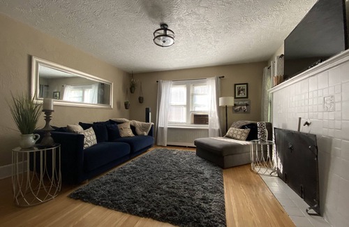 Erie House | Cozy Convenient Lake Erie Home