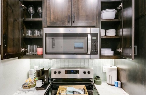 San Angelo House | Cozy & Convenient w/2 BR & 2 BA