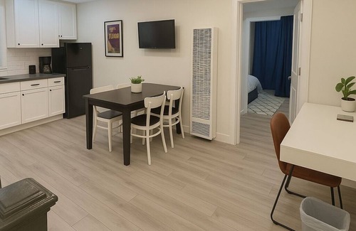 Skokie Apartment | Cozy Corner: Charming 1BR with WiFi