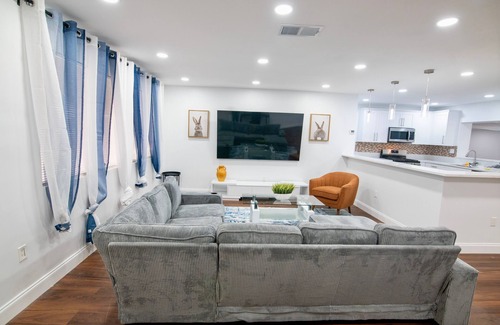 Miramar House | Cozy Corner Retreat, The Cozy Corner Retreat