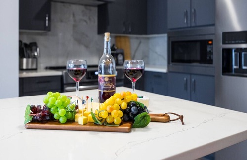 West End Condo | Cozy Corners and City Lights near Vanderbilt