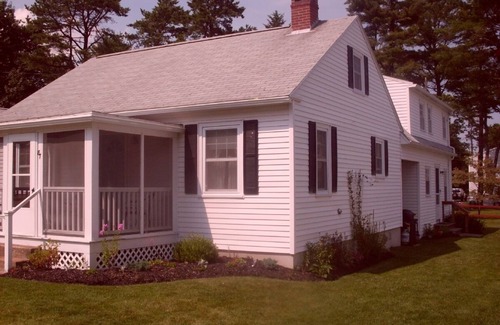 Ogunquit Cabin | Cozy Cottage At Footbridge Beach - Great Fall and Spring Rates
