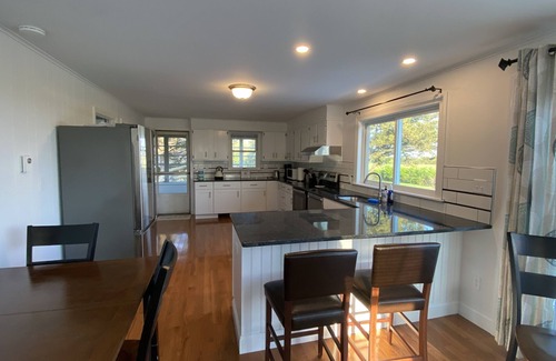 Matunuck House | Cozy Cottage by the Sea