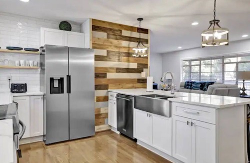 Birmingham Cottage | Cozy Cottage Downtown ~ Near Protective