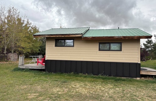 Driggs Cottage | Cozy Cottage escape in the Tetons