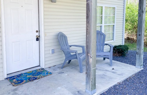 Rolla House | Cozy Cottage Feel Apartment