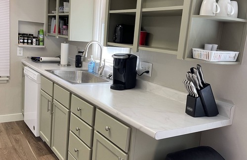 Arnolds Park Cottage | Cozy Cottage in Arnolds Park. Close to everything!