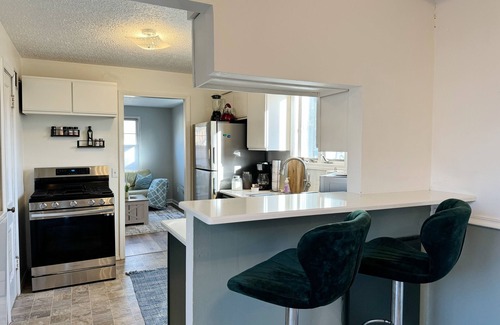 Avon Lake House | Cozy Cottage in Avon Lake, OH. Pet Friendly!
