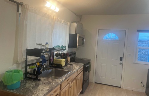 West End Cottage | Cozy cottage in bustling downtown San Rafael