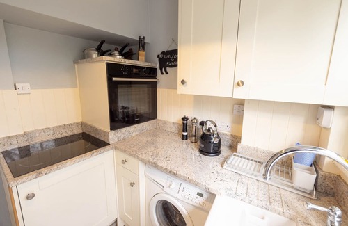 Swanage Cottage | Cozy Cottage in the Heart of Swanage - Rumpus Cottage