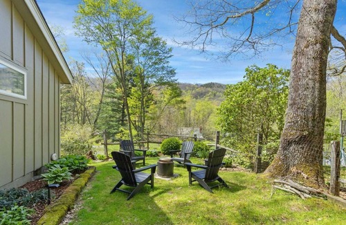 Banner Elk Cottage | Cozy Cottage in the Heart of Blue Ridge Mountains