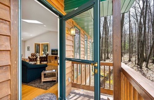 Egg Harbor Cabin | Cozy Cottage in the Woods