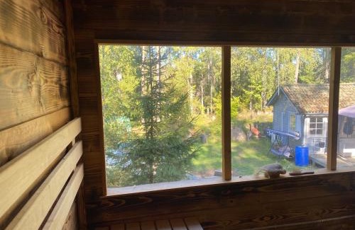 Edsbro House | Cozy cottage in the woods near lake & sauna
