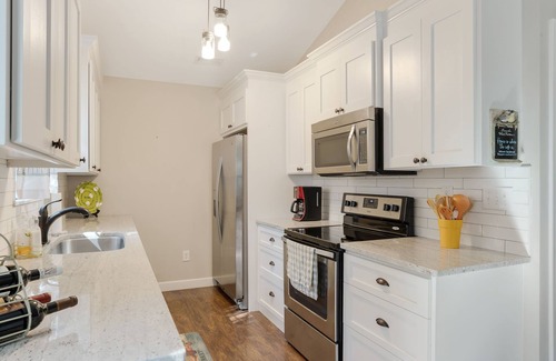 Travelers Rest Cottage | Cozy Cottage in charming Travelers Rest