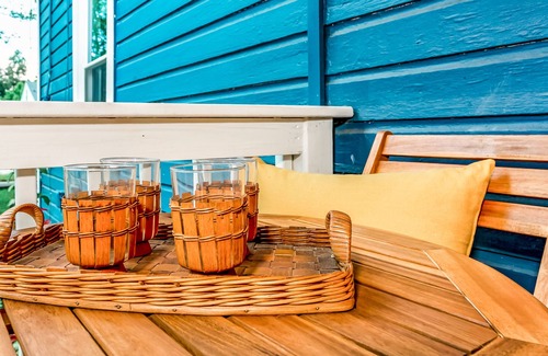 Wilmington Cottage | Cozy Cottage Near Downtown w/NO Cleaning Chores