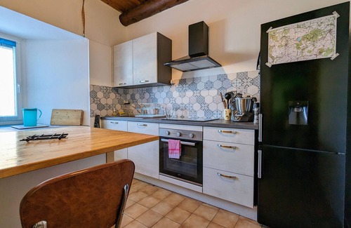 Saint-Front Cottage | Cozy Cottage Near Ski Resort and UNESCO Sites, Garden, 3BR, Fully Equipped in Saint-Front