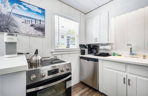 Siesta Key Cottage | Cozy Cottage Near Siesta Key Village!