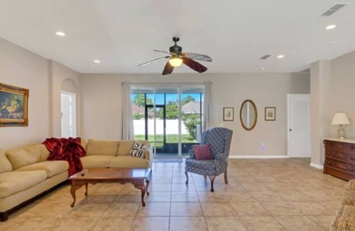 Kissimmee Cottage | Cozy Cottage near the Castle