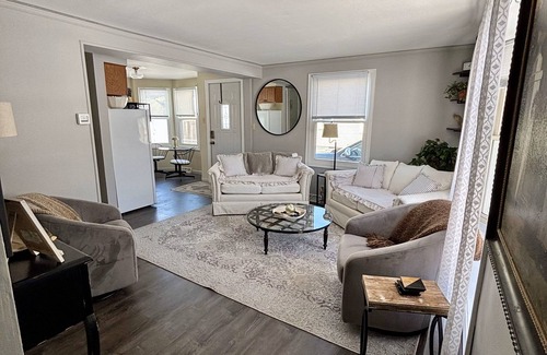 South Bend House | Cozy Cottage near University of Notre Dame