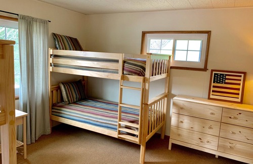 Santa Barbara County Other | Cozy Cottage on Beautiful U-Pick Berry Farm- 2 Queens, 4 twin/bunks