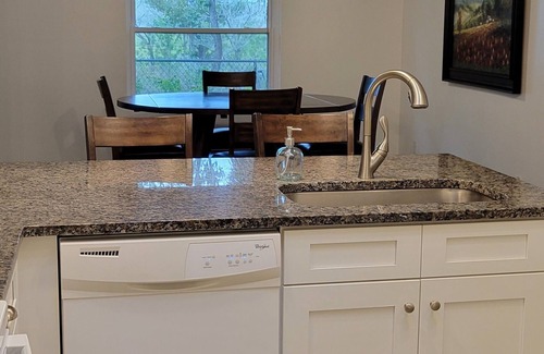 Palm Harbor House | Cozy Cottage on Canal backing Wildlife Preserve