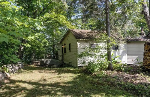 Magnetawan Cottage | Cozy cottage on Lake Cecebe. Tranquility above Muskoka at Rockwynn Cottages