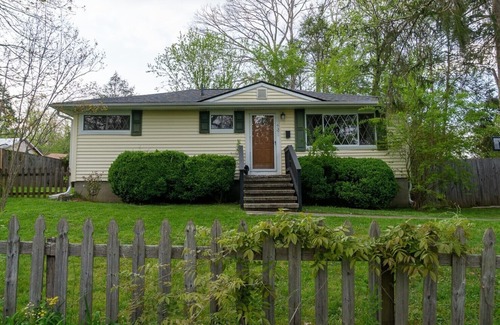 Brevard Cottage | Cozy Cottage only steps away from Downtown Brevard!